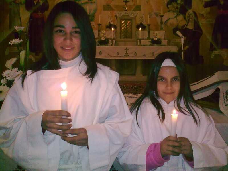 Keresztelő húsvét vigíliáján: Baktai Vivien, Schiszler Alexandra